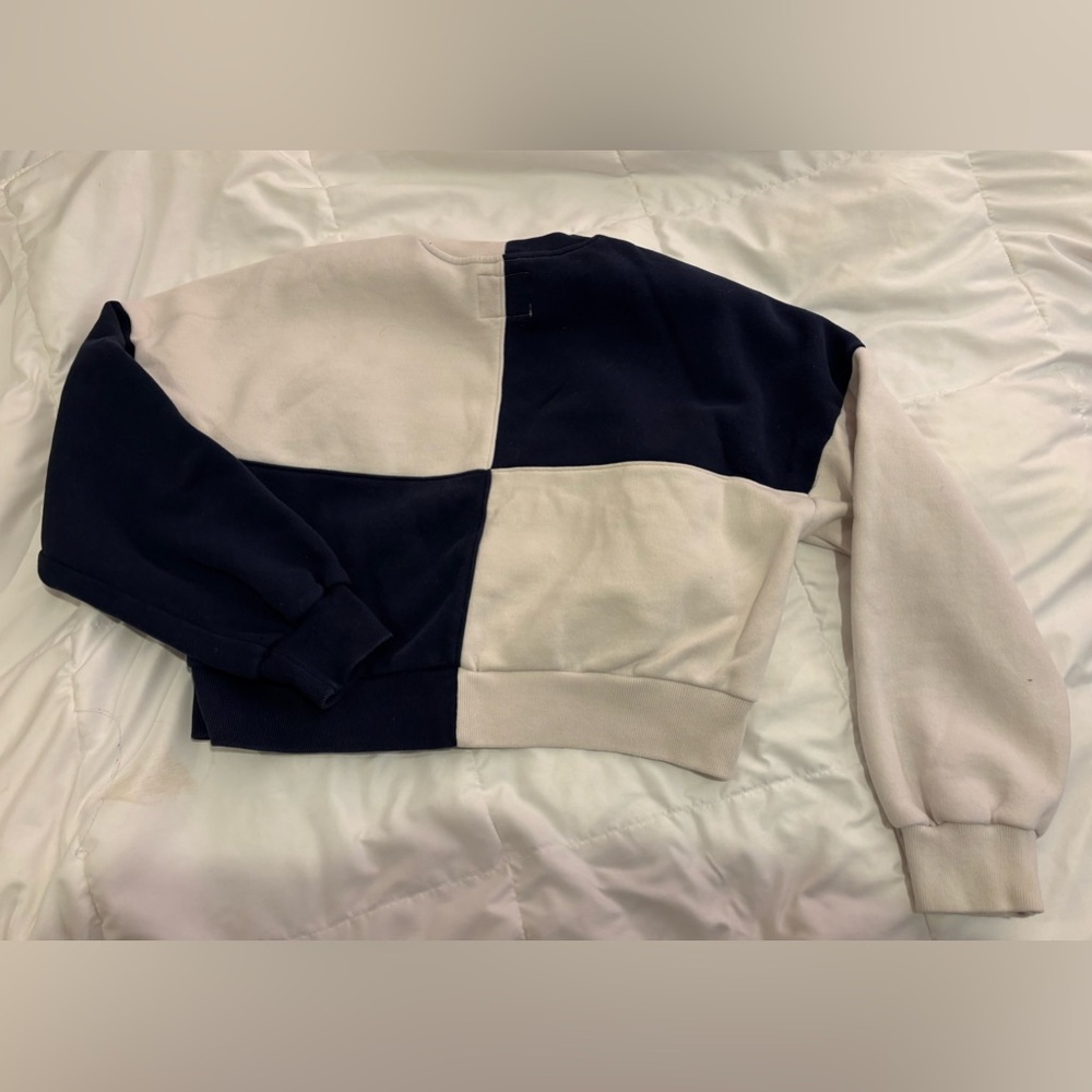 A&F Block Sweater - Picture 3 of 3